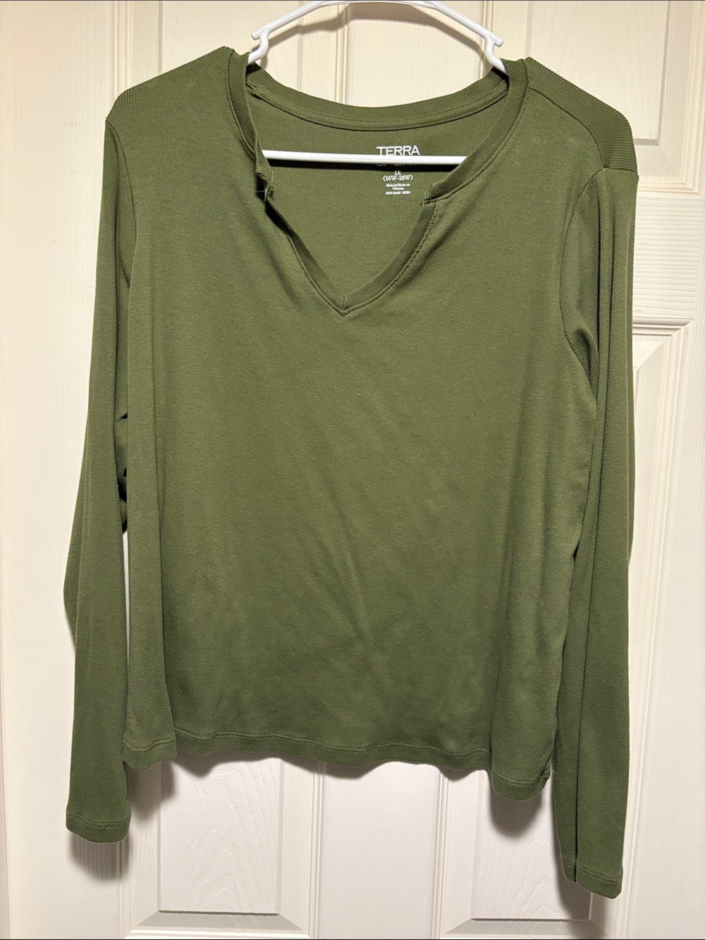 Terra & Sky Olive Green V-Neck Long Sleeve Top